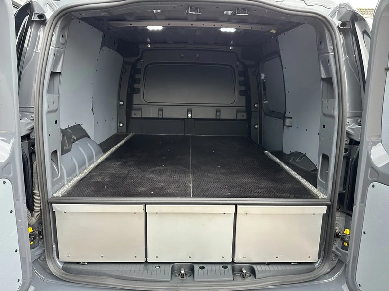 Volkswagen Caddy Cargo 2.0 TDI Comfort - Small van: picture 4 Volkswagen Caddy Cargo 2.0 TDI Comfort - Small van: picture 4