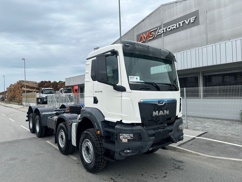 MAN 41.440 - Cab chassis truck: picture 1 MAN 41.440 - Cab chassis truck: picture 1