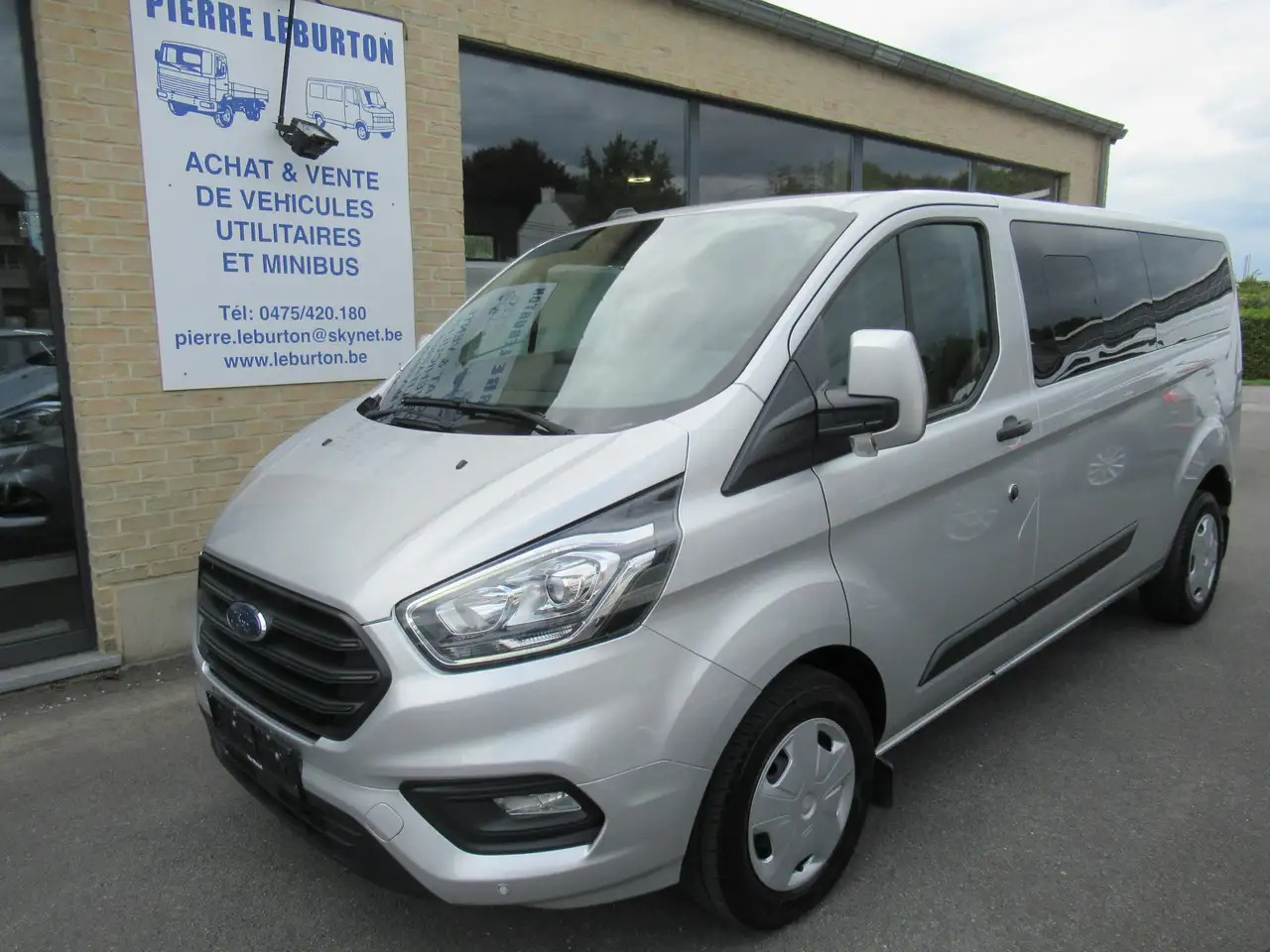 Ford Transit Custom 2.0 TDCi L2H1 Ambiente 23900€+TVA/BTW - Passenger van: picture 1 Ford Transit Custom 2.0 TDCi L2H1 Ambiente 23900€+TVA/BTW - Passenger van: picture 1