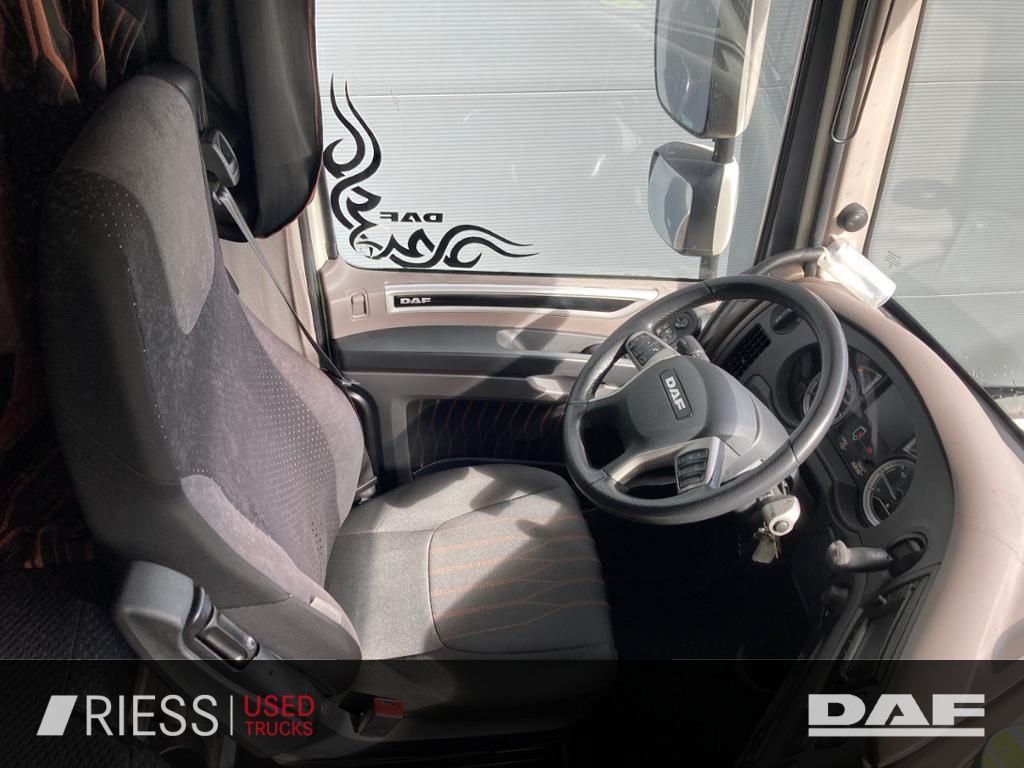 DAF XF 480 FT Super Space Cab Intarder Standklima 2 - Tractor unit: picture 4 DAF XF 480 FT Super Space Cab Intarder Standklima 2 - Tractor unit: picture 4