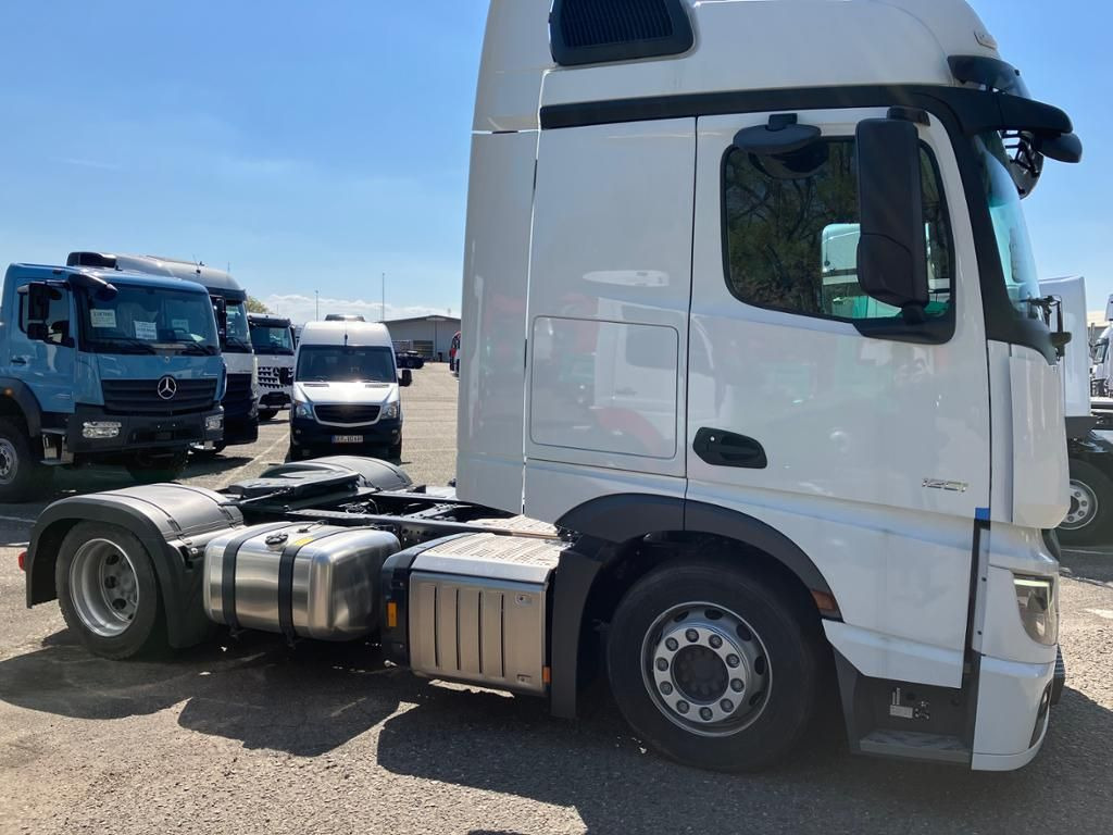 Mercedes-Benz Actros 1851 LS 4x2 - Tractor unit: picture 4 Mercedes-Benz Actros 1851 LS 4x2 - Tractor unit: picture 4