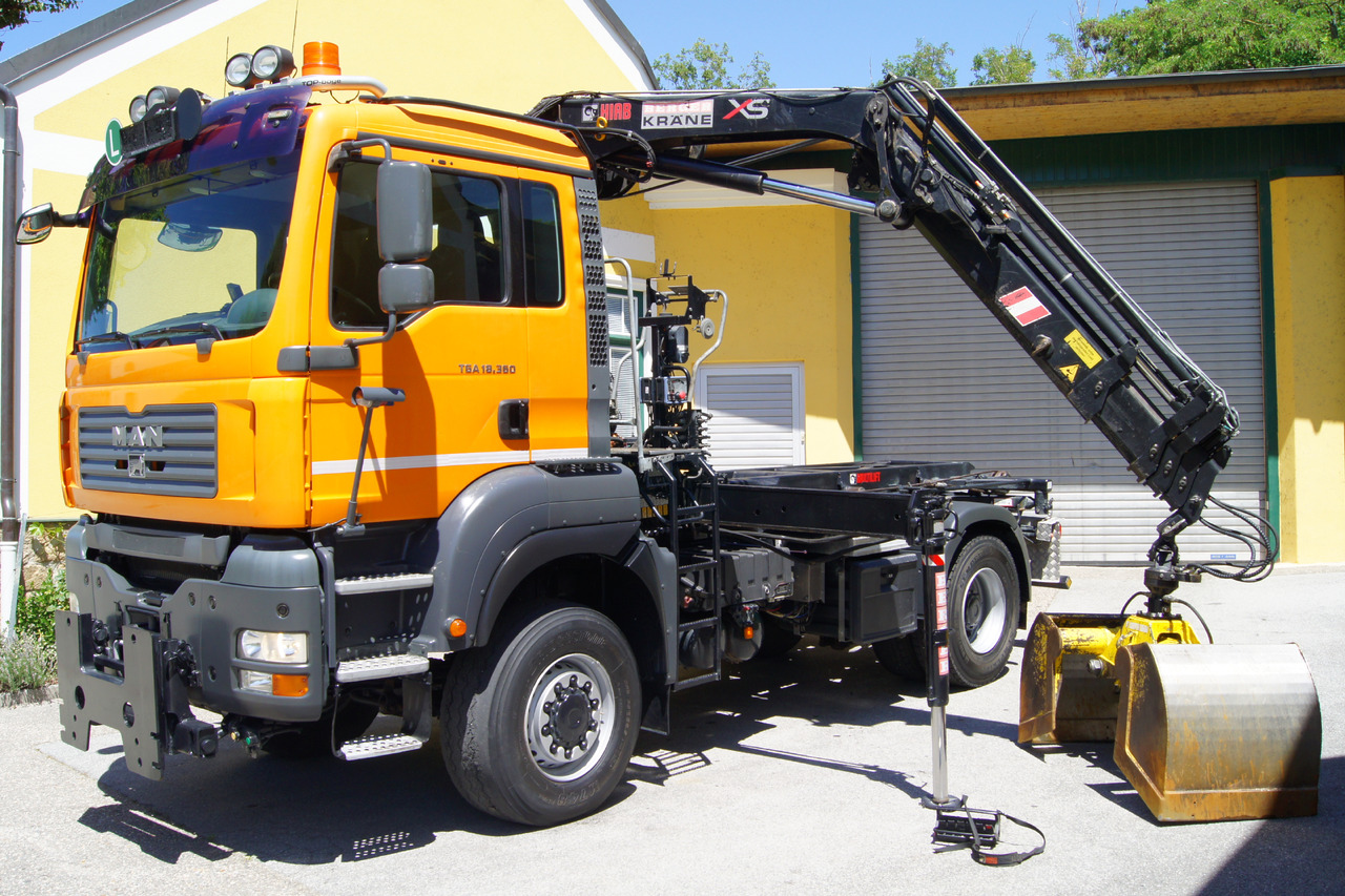 MAN TGA 18.360 BL 4x4/Euro4/TÜV/HIAB 111 korbfähig/MULTILIFT/Winterdienst - Cable system truck, Crane truck: picture 2 MAN TGA 18.360 BL 4x4/Euro4/TÜV/HIAB 111 korbfähig/MULTILIFT/Winterdienst - Cable system truck, Crane truck: picture 2