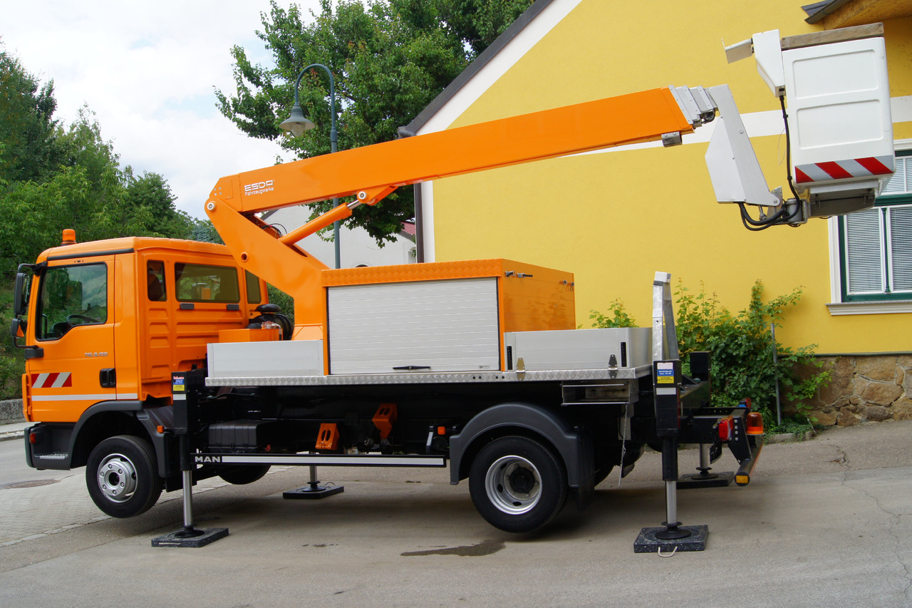 MAN TGL 8.150/TÜV/ESDA 21,5m Hubarbeitsbühne/Steiger/EURO 5 - Truck mounted aerial platform: picture 4 MAN TGL 8.150/TÜV/ESDA 21,5m Hubarbeitsbühne/Steiger/EURO 5 - Truck mounted aerial platform: picture 4