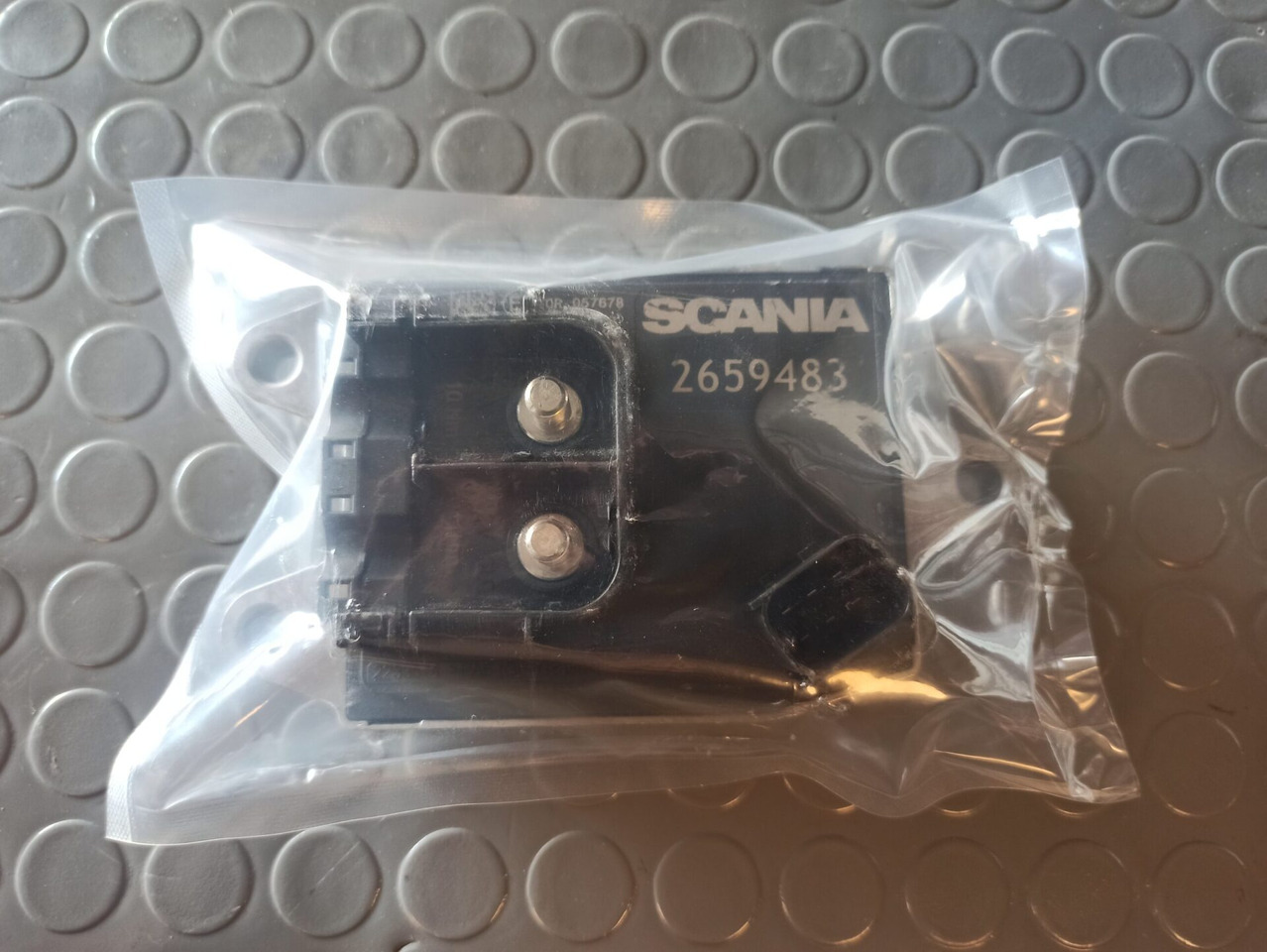 SCANIA BATTERY EQUALISER 2659483 - Electrical system for Truck: picture 1 SCANIA BATTERY EQUALISER 2659483 - Electrical system for Truck: picture 1