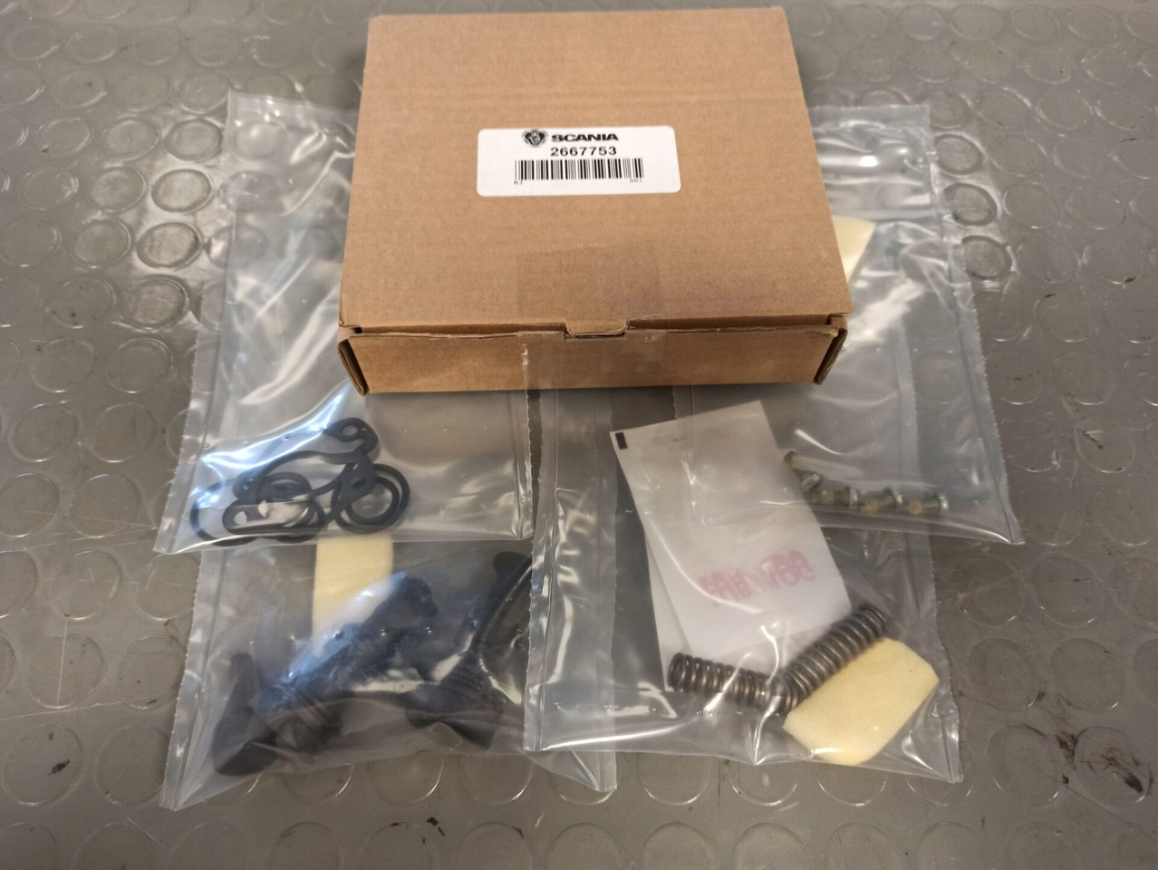 SCANIA COMPRESSOR VALVE REPAIR KIT - 2667753 - Engine overhaul kit for Truck: picture 1 SCANIA COMPRESSOR VALVE REPAIR KIT - 2667753 - Engine overhaul kit for Truck: picture 1