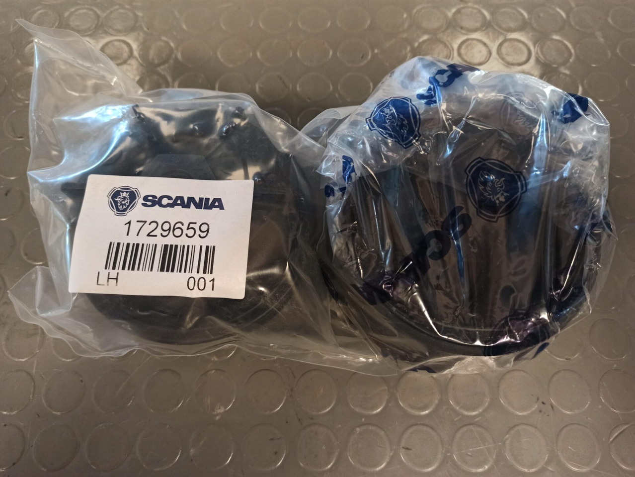 SCANIA FUEL FILTER COVER 1729659 - Fuel filter for Truck: picture 1 SCANIA FUEL FILTER COVER 1729659 - Fuel filter for Truck: picture 1