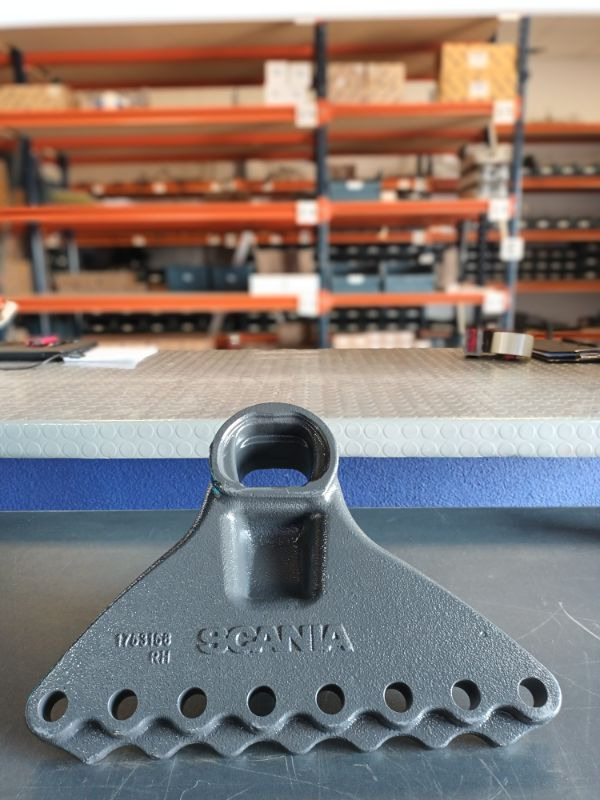 SCANIA PEDESTAL - 1753158 - Axle and parts for Truck: picture 1 SCANIA PEDESTAL - 1753158 - Axle and parts for Truck: picture 1