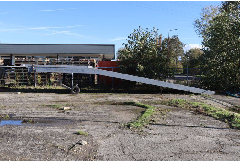 AP - Dropside/ Flatbed trailer: picture 2 AP - Dropside/ Flatbed trailer: picture 2