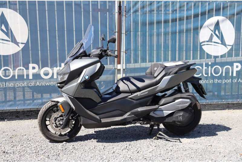 BMW C 400 GT - Motorcycle: picture 1 BMW C 400 GT - Motorcycle: picture 1