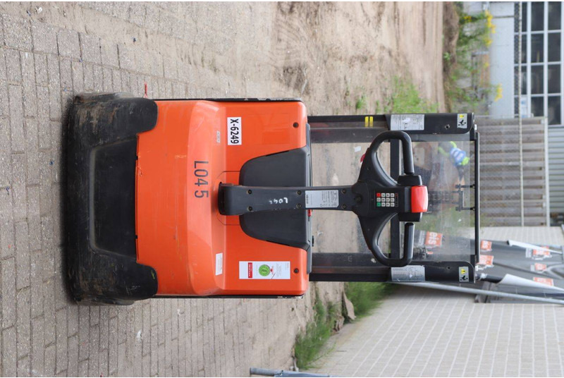 BT SWE200D - Stacker: picture 5 BT SWE200D - Stacker: picture 5