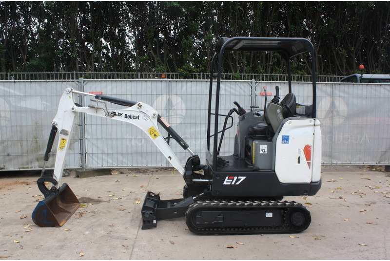 Bobcat E17 - Mini excavator: picture 2 Bobcat E17 - Mini excavator: picture 2