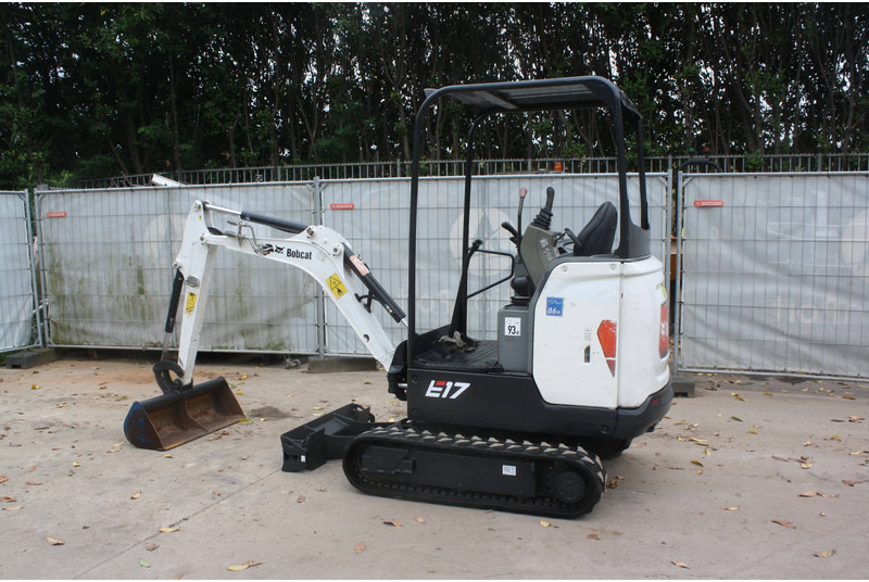 Bobcat E17 - Mini excavator: picture 1 Bobcat E17 - Mini excavator: picture 1