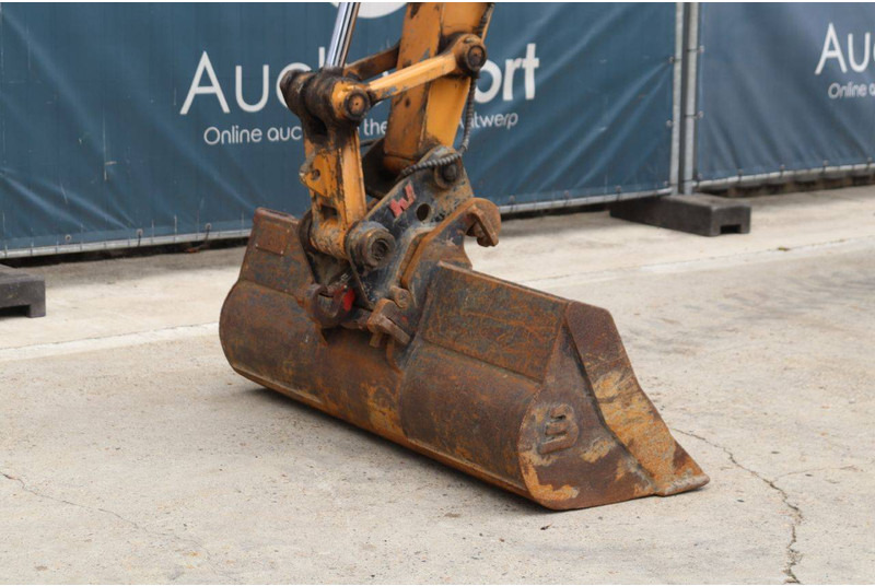 Crawler excavator Case CX80: picture 10