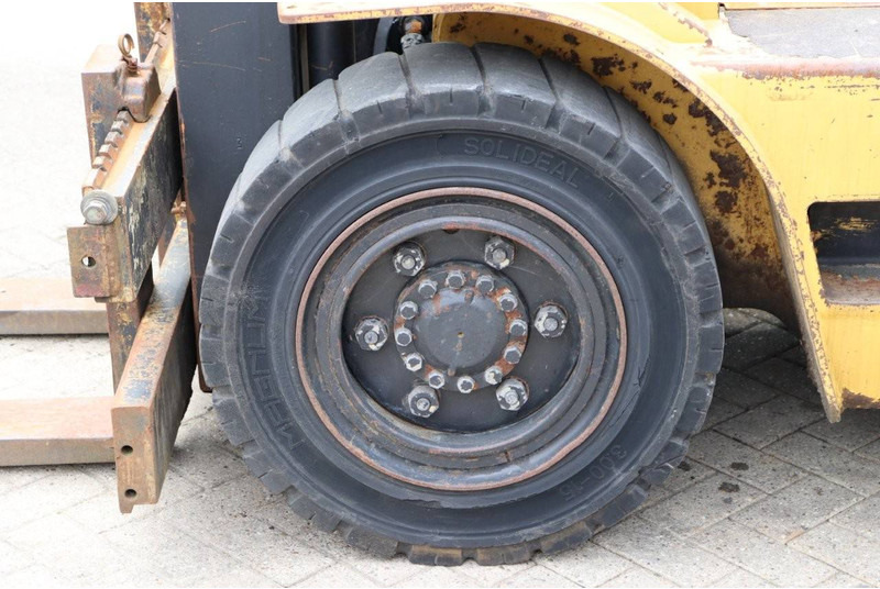 Diesel forklift Caterpillar DP45: picture 11 Diesel forklift Caterpillar DP45: picture 11