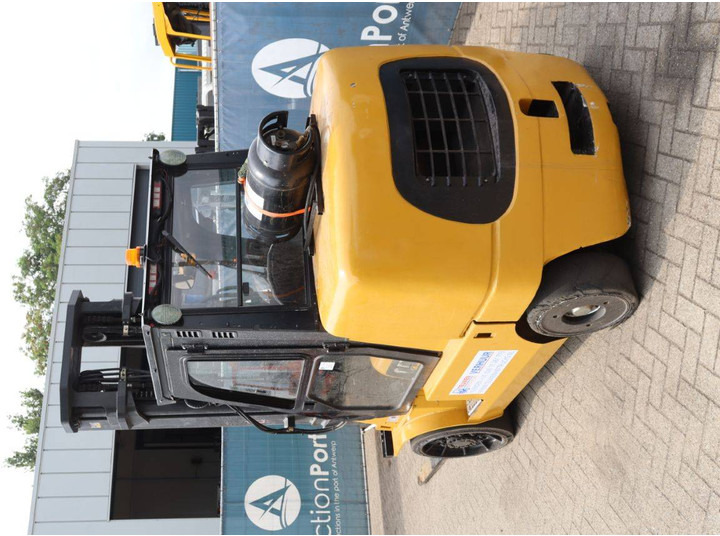 Caterpillar GC70K5 - LPG forklift: picture 4 Caterpillar GC70K5 - LPG forklift: picture 4