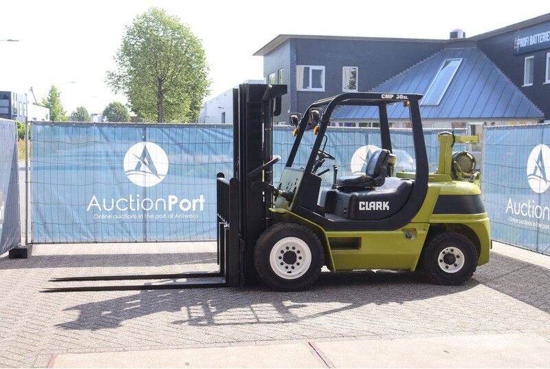 Clark CMP50SL - LPG forklift: picture 1 Clark CMP50SL - LPG forklift: picture 1
