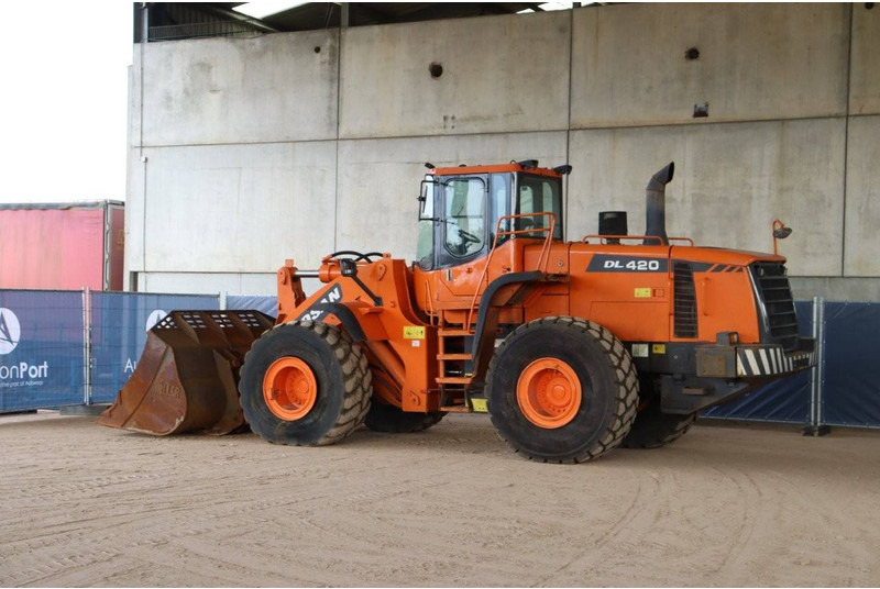 Doosan DL420 - Wheel loader: picture 3 Doosan DL420 - Wheel loader: picture 3