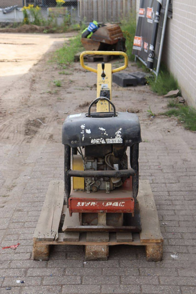Dynapac LG 200 - Vibratory plate: picture 5 Dynapac LG 200 - Vibratory plate: picture 5