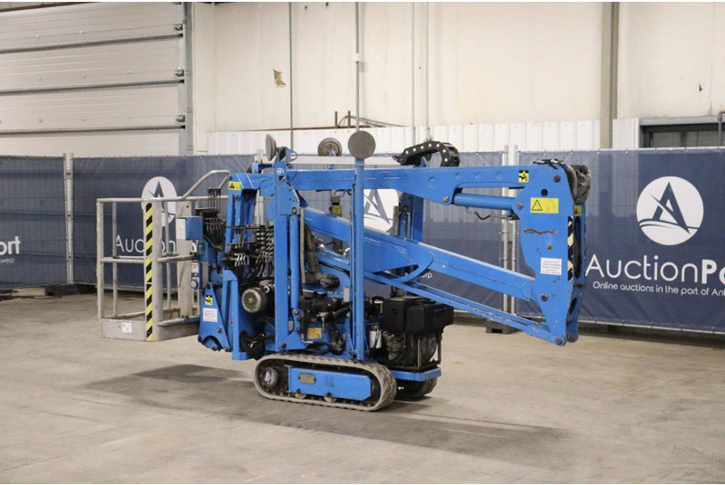 EasyLift R130 - Articulated boom: picture 4 EasyLift R130 - Articulated boom: picture 4