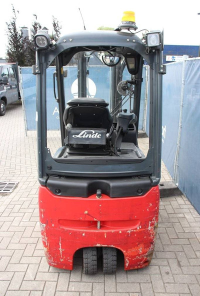 Fenwick-Linde E16H-02 - Electric forklift: picture 4 Fenwick-Linde E16H-02 - Electric forklift: picture 4