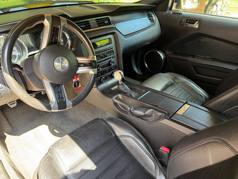 Sedan Ford Mustang GT Boss 302: picture 9