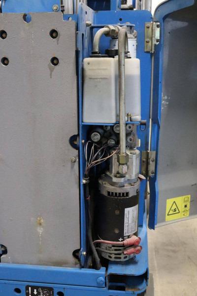 Vertical mast lift Genie GR-20: picture 19