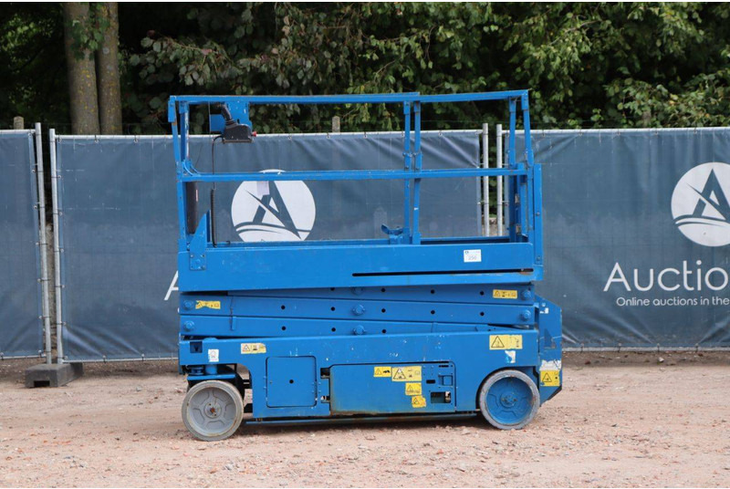 Genie GS-2032 - Scissor lift: picture 2 Genie GS-2032 - Scissor lift: picture 2