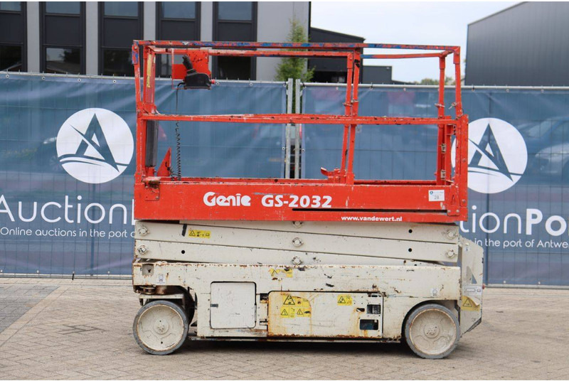 Genie GS-2032 - Scissor lift: picture 2 Genie GS-2032 - Scissor lift: picture 2