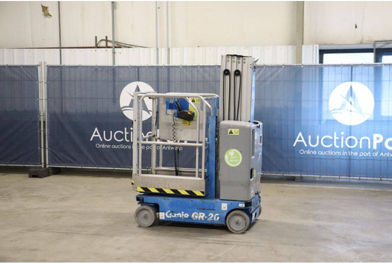 Genie Genie GR-20 - Vertical mast lift: picture 3 Genie Genie GR-20 - Vertical mast lift: picture 3