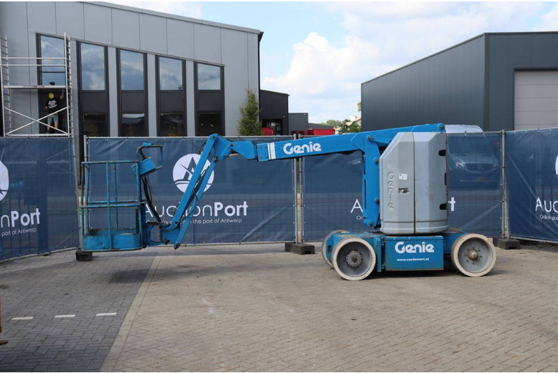 Genie Z-30-N - Articulated boom: picture 1 Genie Z-30-N - Articulated boom: picture 1