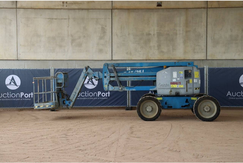 Genie Z-45/25 - Articulated boom: picture 2 Genie Z-45/25 - Articulated boom: picture 2