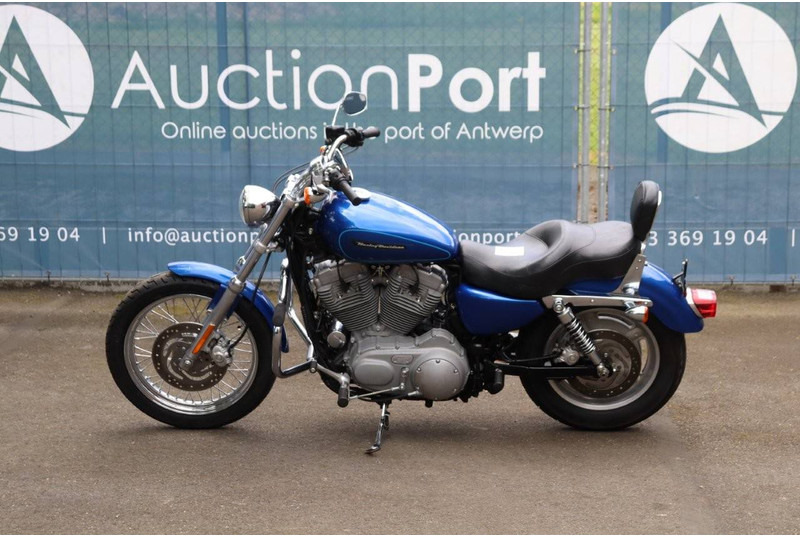 Harley-Davidson Sportster XL883 - Motorcycle: picture 2 Harley-Davidson Sportster XL883 - Motorcycle: picture 2