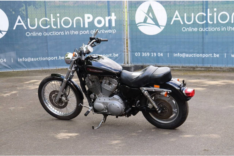 Harley-Davidson Sportster XL883 - Motorcycle: picture 3 Harley-Davidson Sportster XL883 - Motorcycle: picture 3
