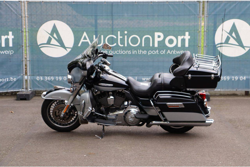 Harley-Davidson Ultra Classic - Motorcycle: picture 2 Harley-Davidson Ultra Classic - Motorcycle: picture 2