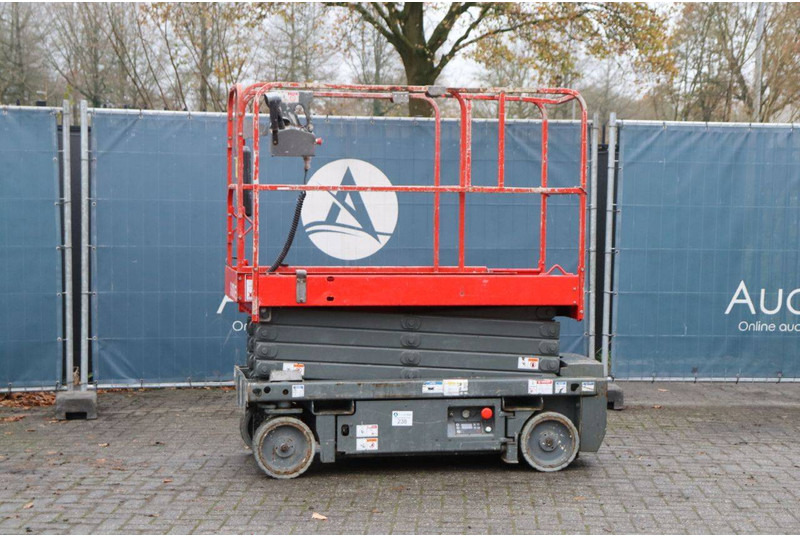 Haulotte OPTIMUM 8 AC - Scissor lift: picture 1 Haulotte OPTIMUM 8 AC - Scissor lift: picture 1
