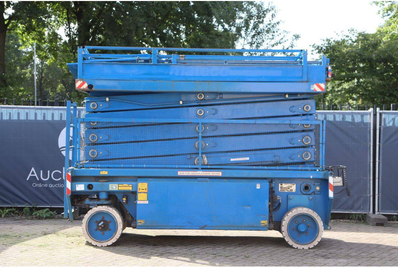 Holland lift Combistar N-165EL12 - Scissor lift: picture 2 Holland lift Combistar N-165EL12 - Scissor lift: picture 2