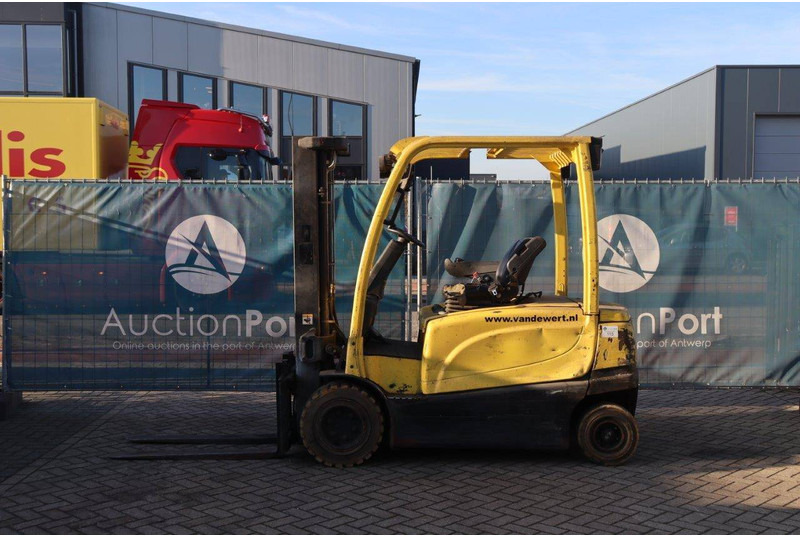 Hyster J3.0XN 3861 - Electric forklift: picture 2 Hyster J3.0XN 3861 - Electric forklift: picture 2