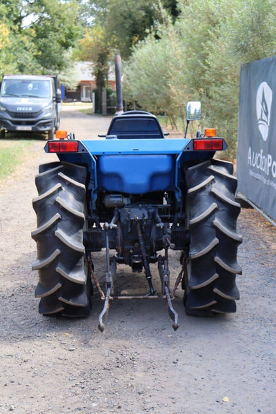 Iseki TA270F - Farm tractor: picture 5 Iseki TA270F - Farm tractor: picture 5