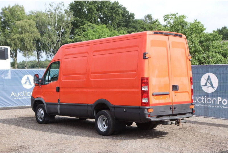 Iveco Daily 35J12B43A - Panel van: picture 4 Iveco Daily 35J12B43A - Panel van: picture 4