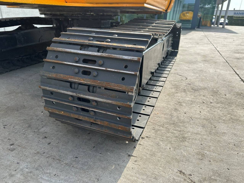 Crawler excavator JCB 8056: picture 14