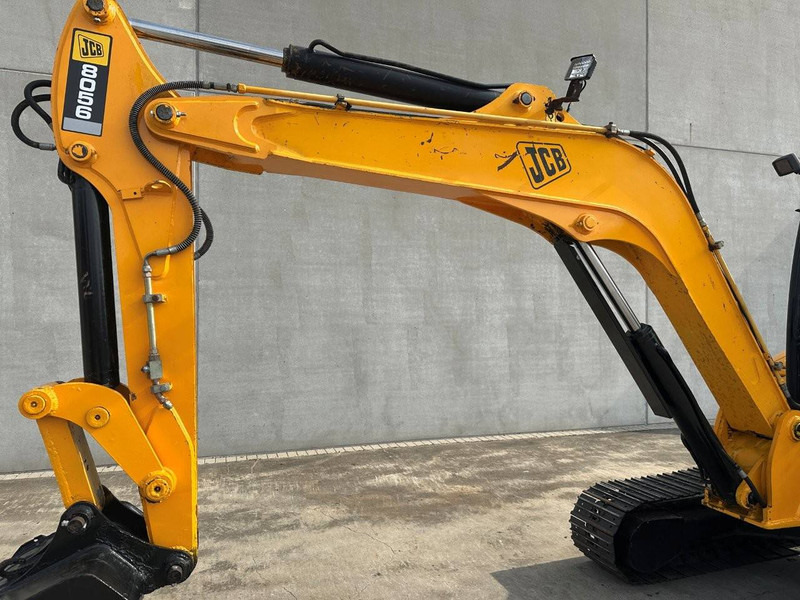 Crawler excavator JCB 8056: picture 10