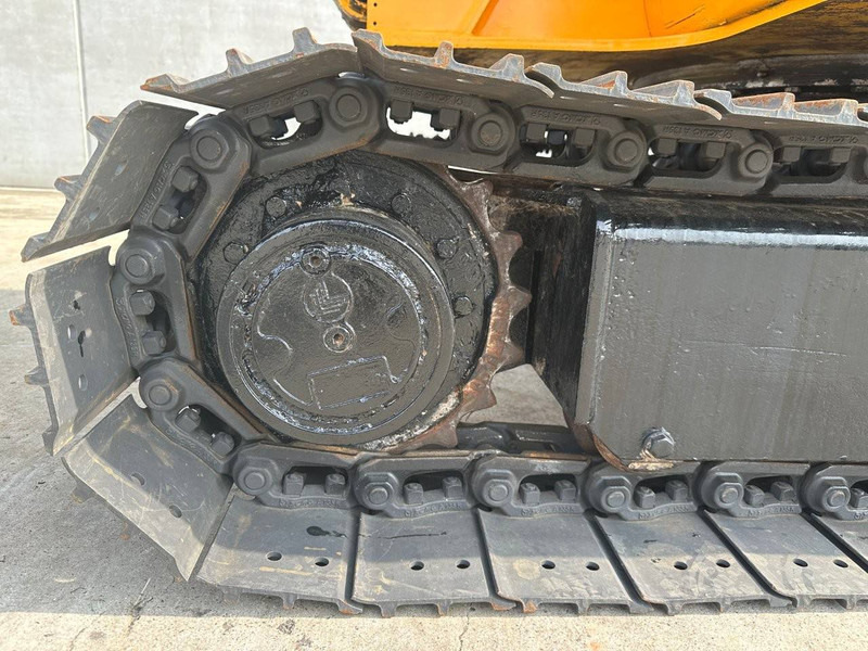 Crawler excavator JCB 8056: picture 15