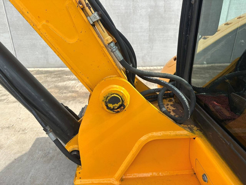 Crawler excavator JCB 8056: picture 13