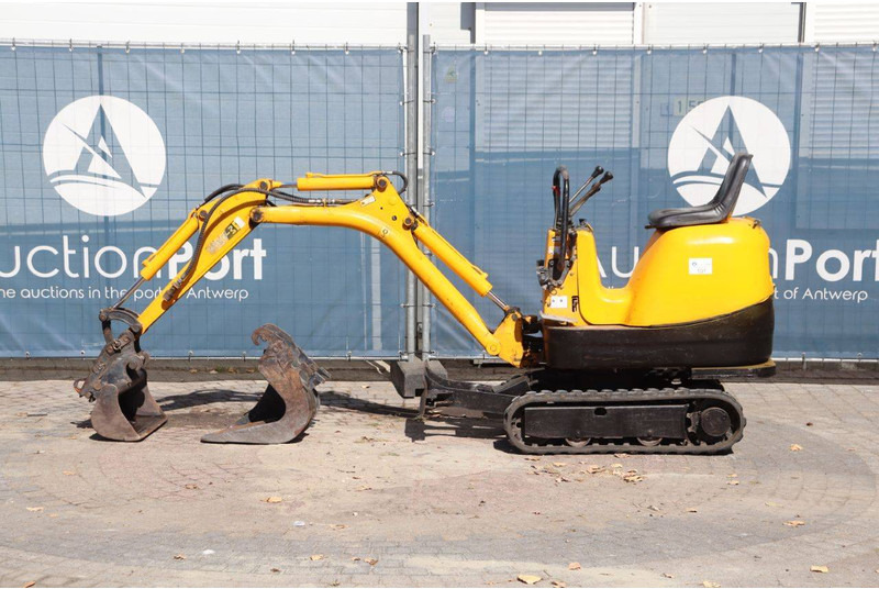 JCB Micro - Mini excavator: picture 2 JCB Micro - Mini excavator: picture 2