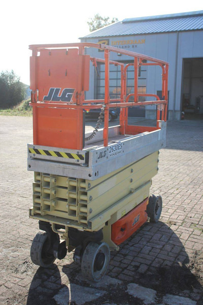 JLG 2630ES - Scissor lift: picture 5 JLG 2630ES - Scissor lift: picture 5