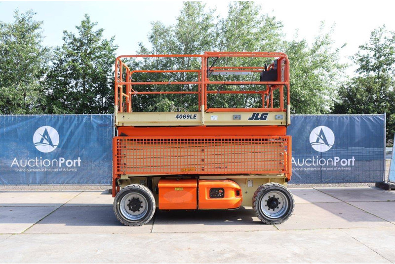 JLG 4069LE - Scissor lift: picture 2 JLG 4069LE - Scissor lift: picture 2