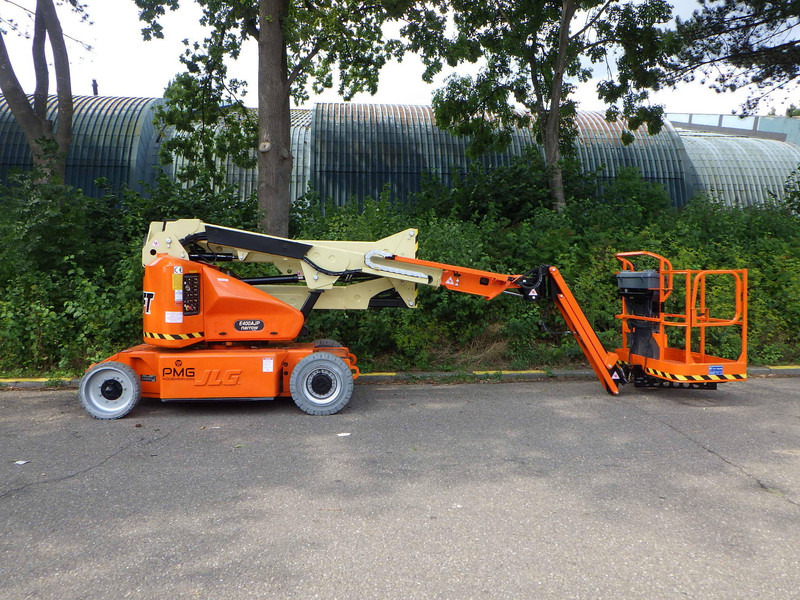 JLG E400AJPN - Telescopic boom: picture 1 JLG E400AJPN - Telescopic boom: picture 1