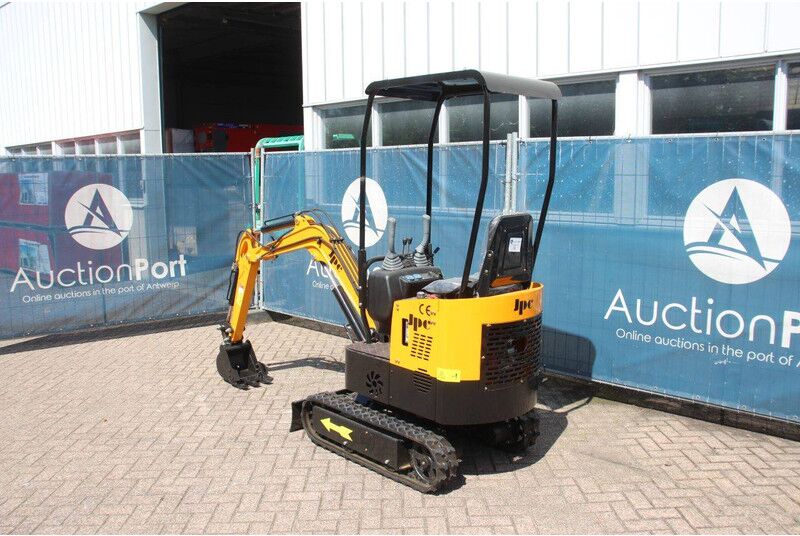 JPC HT12 - Mini excavator: picture 3 JPC HT12 - Mini excavator: picture 3