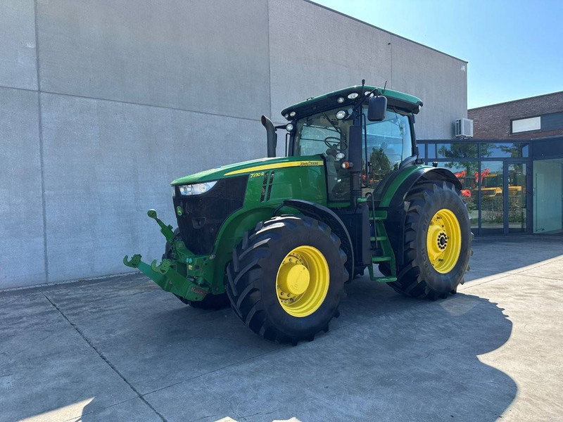 John Deere 7230R - Farm tractor: picture 1 John Deere 7230R - Farm tractor: picture 1