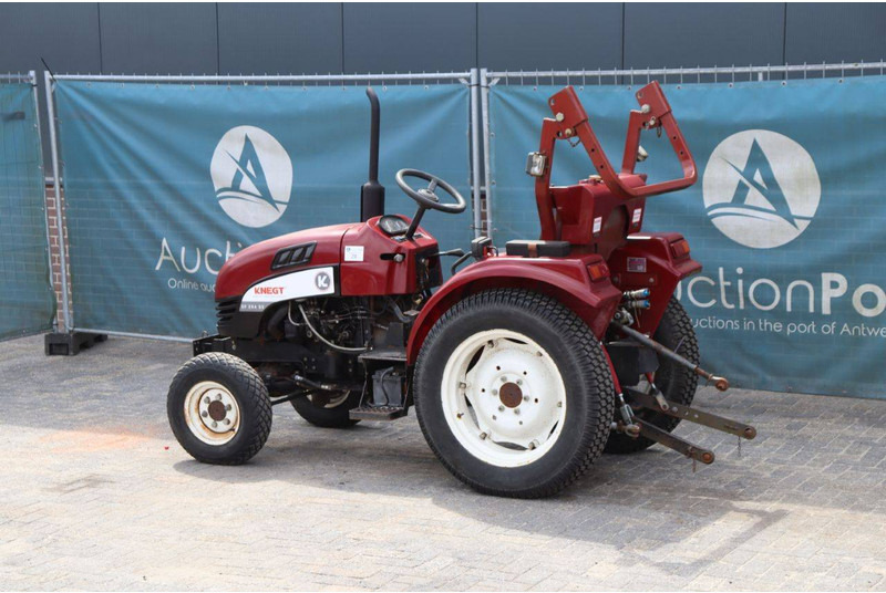 KNEGT DF-254-2 - Farm tractor: picture 3 KNEGT DF-254-2 - Farm tractor: picture 3